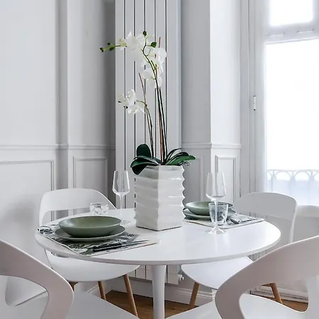 Apartamento Luxury 2-bedroom Station *