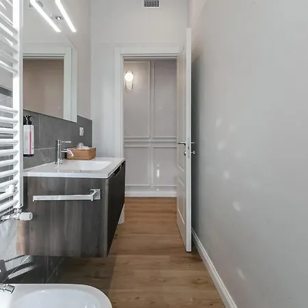 Luxury 2-bedroom Station * Milán